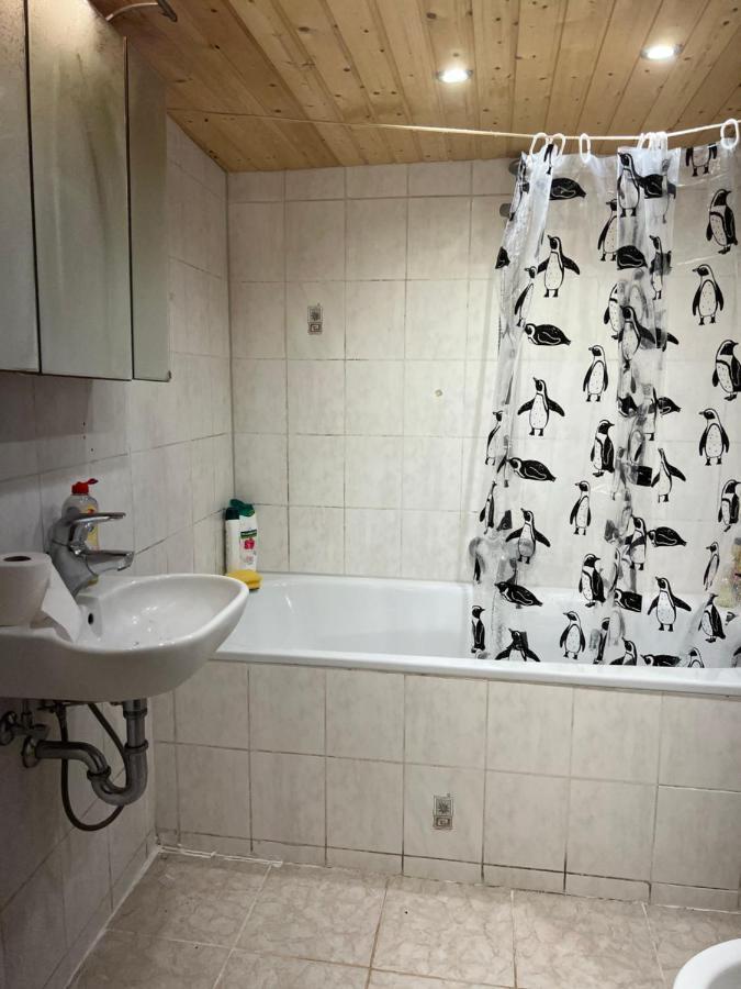 Mehrere Zimmer In Erster Lage 锡根 外观 照片